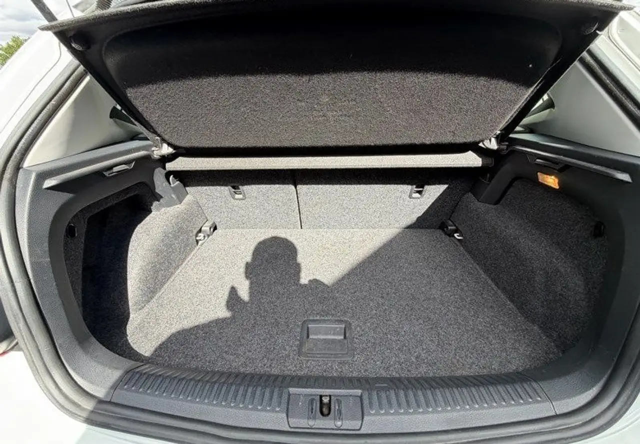 Volkswagen Polo Citadine 5 portes — photo 5