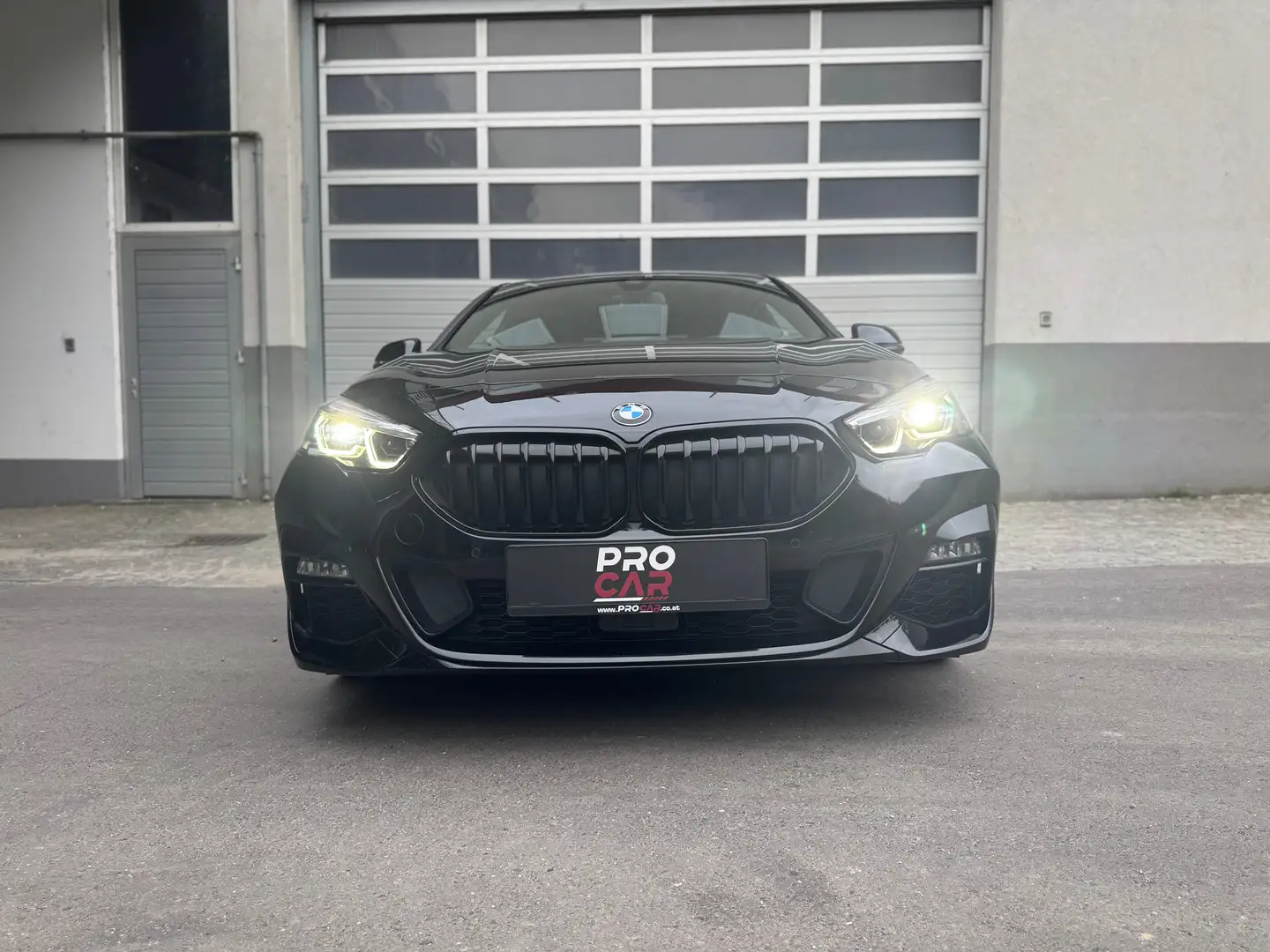 BMW 220 220d xDrive M Sport Gran Coupe *SHADOW LINE* Schwarz - 2