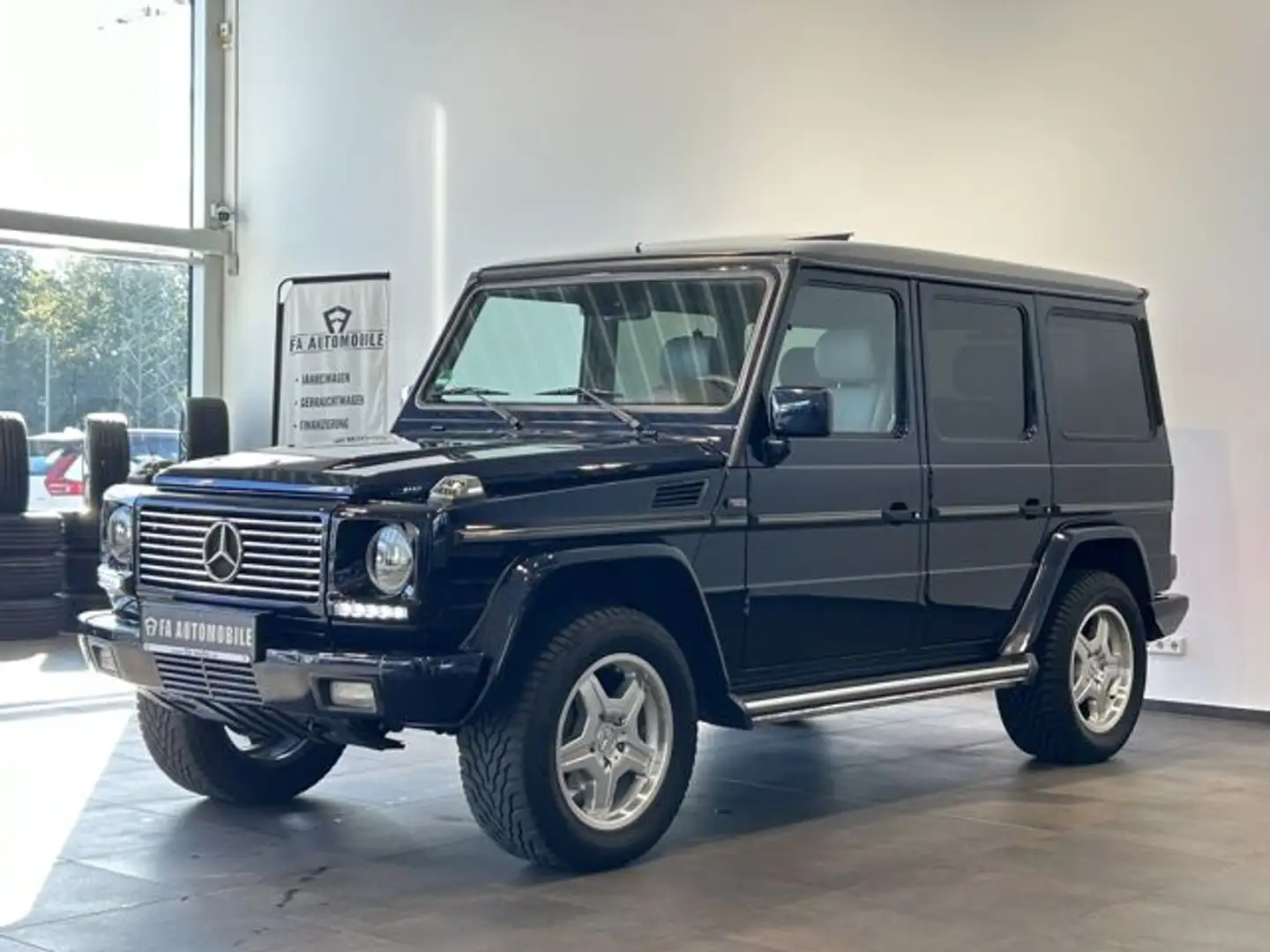 Mercedes-Benz G 400 CDI Leder Navi Ahk Schiebedach PDC Station Blau - 2