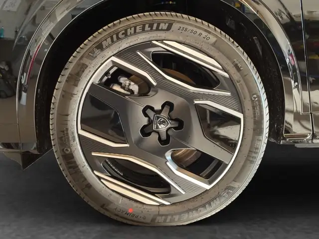 Peugeot 5008 E-5008 GT Elektro 325 AWD 73kWh Ansicht 20