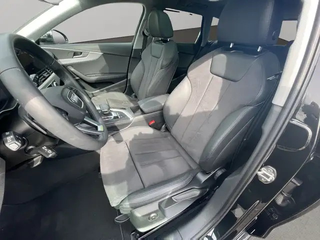 Audi A4 view 11