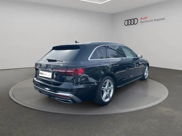Audi A4 view 7