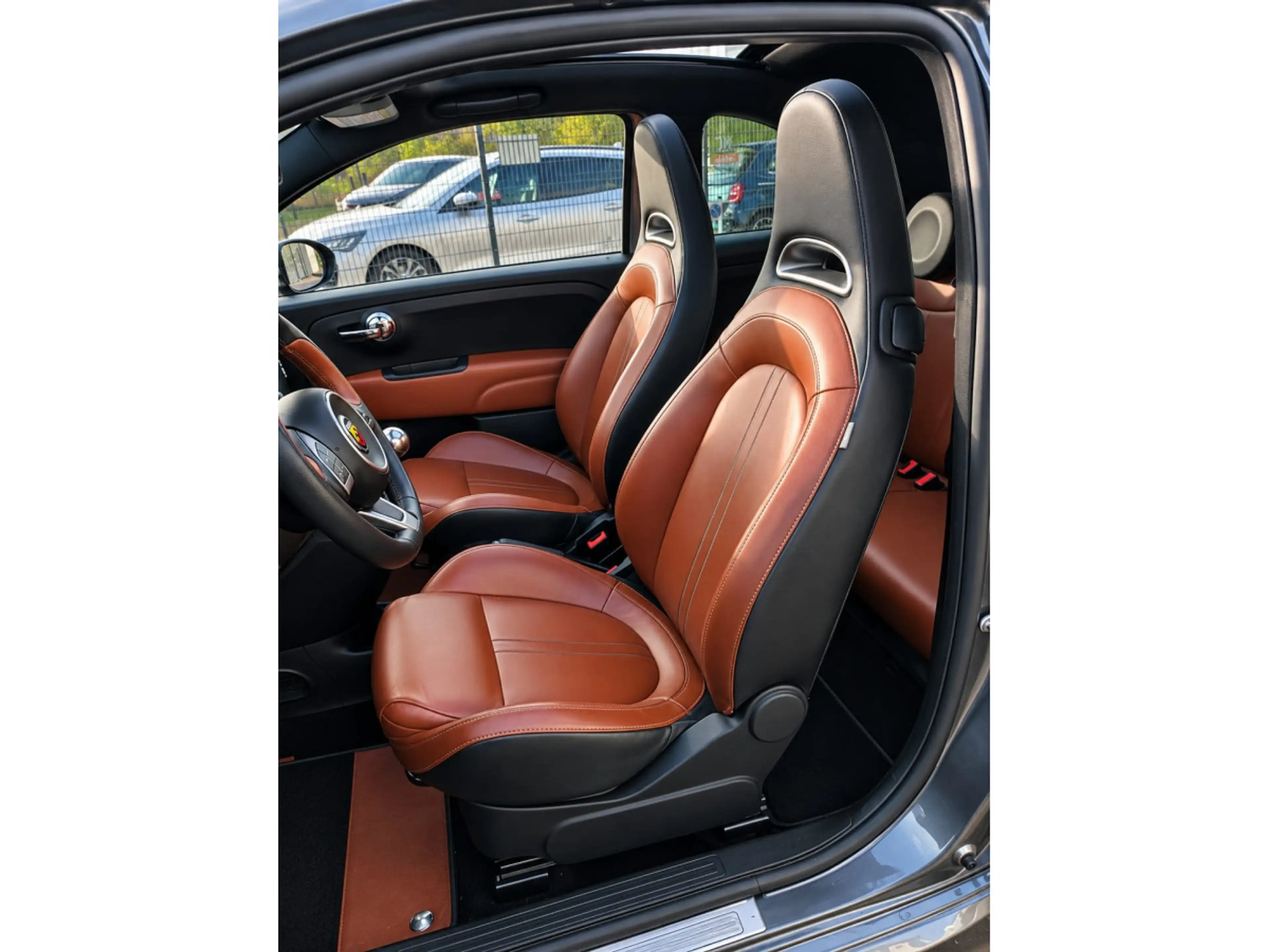 Abarth 500C C 1.4 T — photo 6