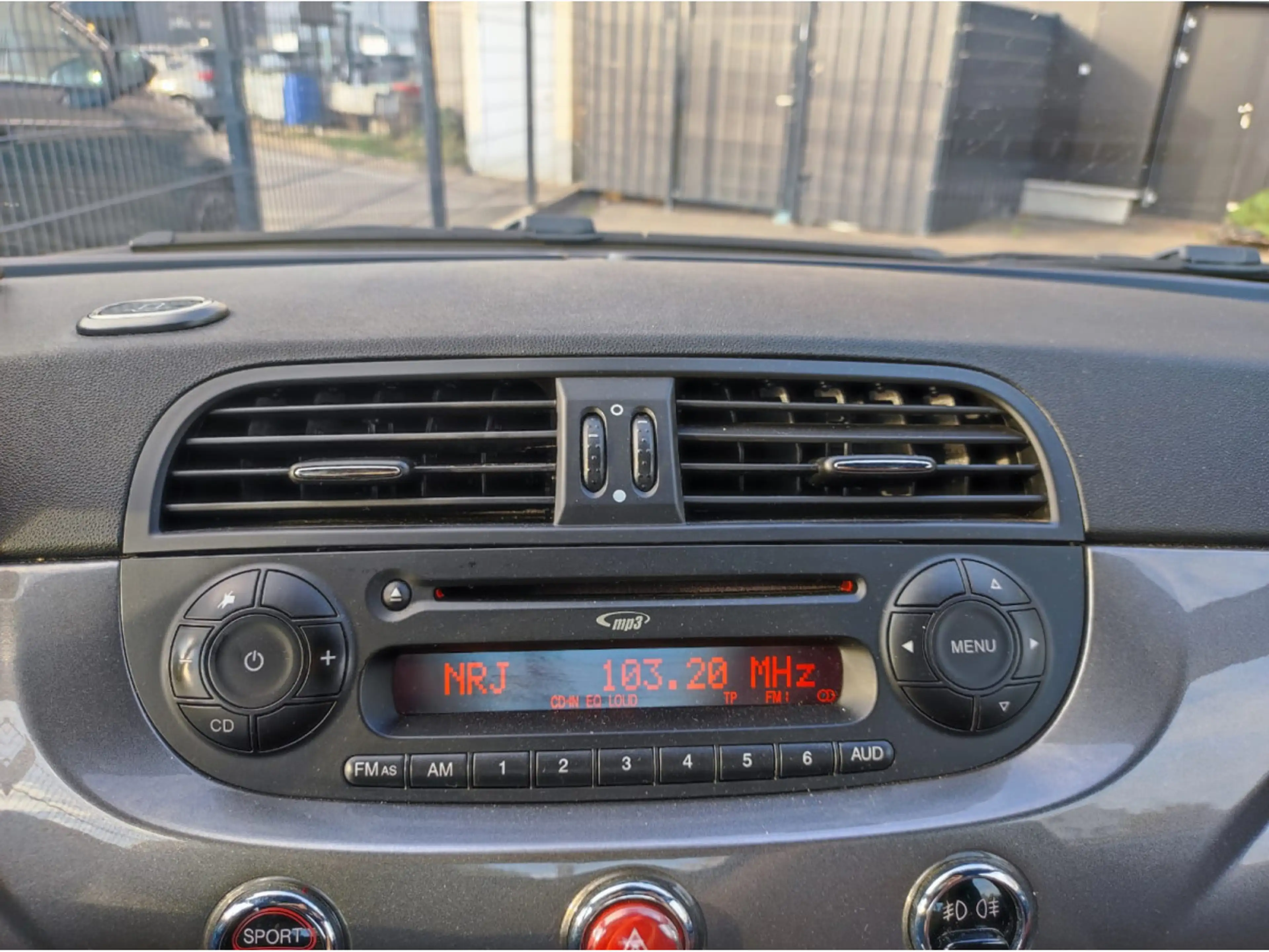 Abarth 500C C 1.4 T — photo 11