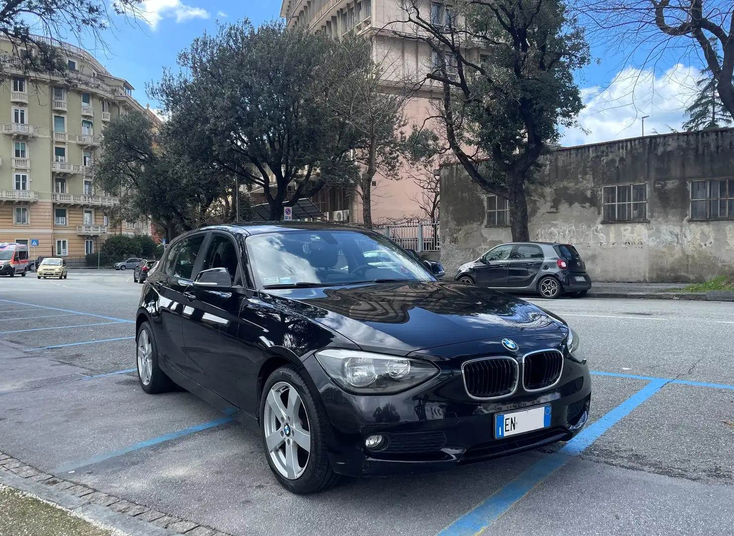 BMW 118 118d 5p Unique Nero - 1