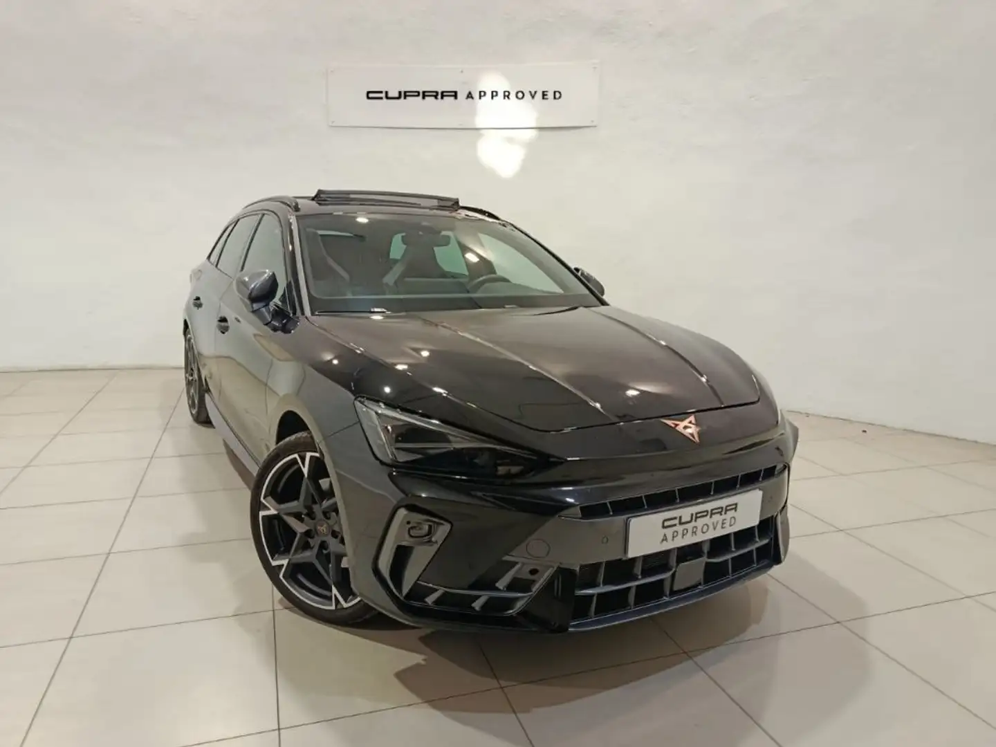 CUPRA Leon Sportstourer 1.5 eTSI 110 DSG Noir - 1