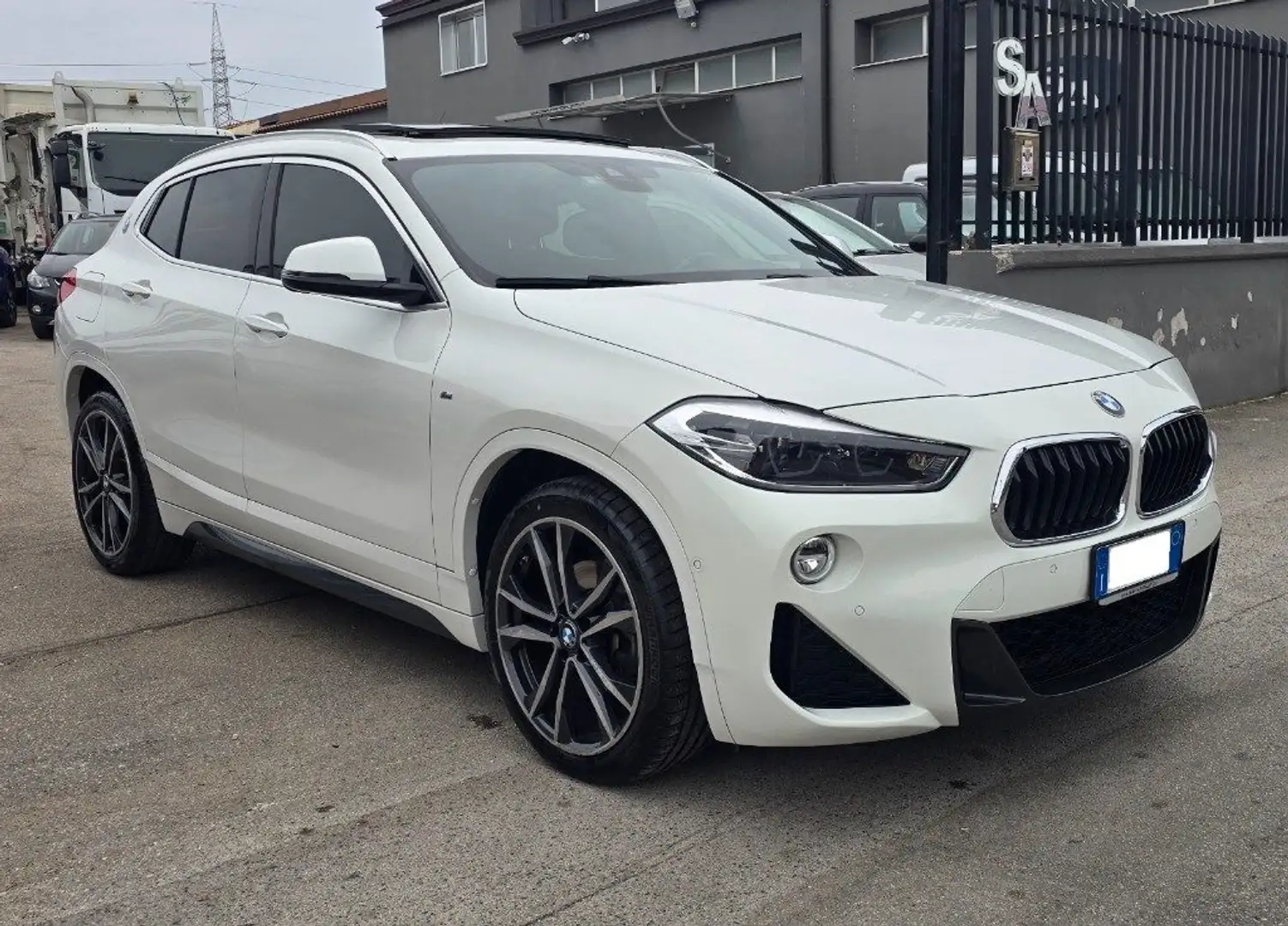 BMW X2 sDrive18d Msport Blanc - 1
