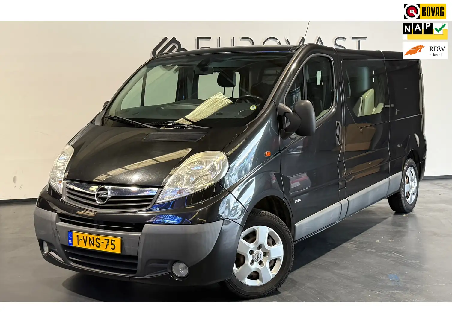 Opel Vivaro 2.5 CDTI L2H1 DC Automaat Navi Airco 5p Nieuwe Apk - 1