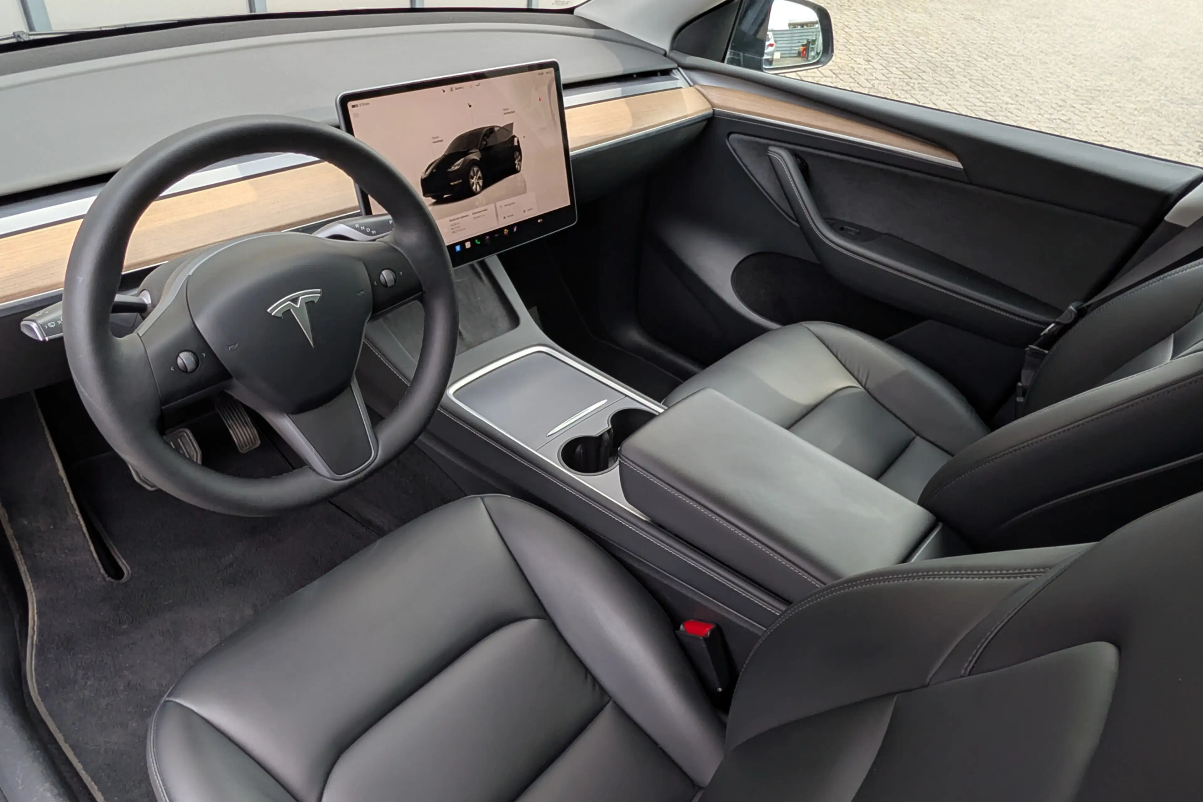 Tesla Model Y RWD 58kWh LFP Warmtepomp — photo 3