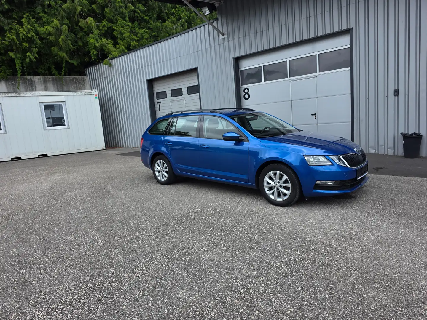 Skoda Octavia Ambition DSG Kombi Blau - 1