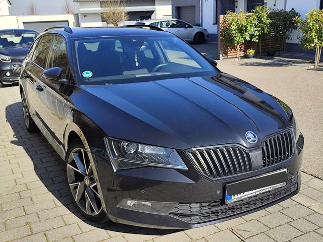 Imagine Skoda Superb Combi 1.8 TSI DSG Sportline