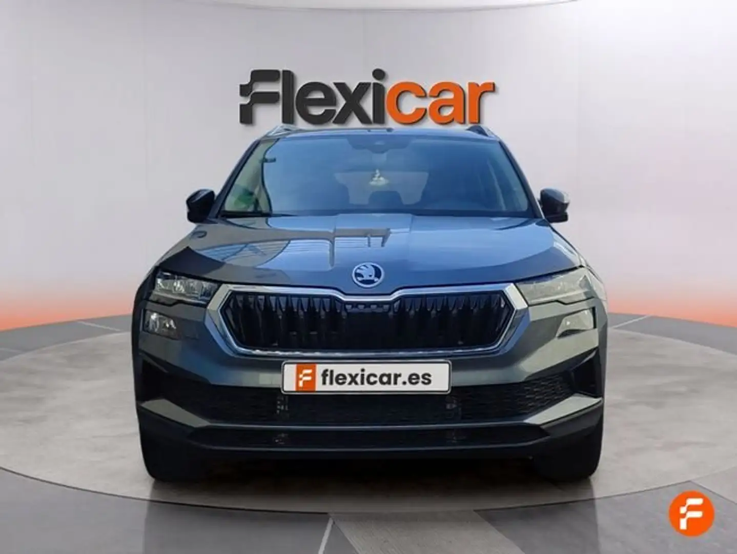 Skoda Karoq 1.5 TSI Design ACT DSG 110KW Gris - 2