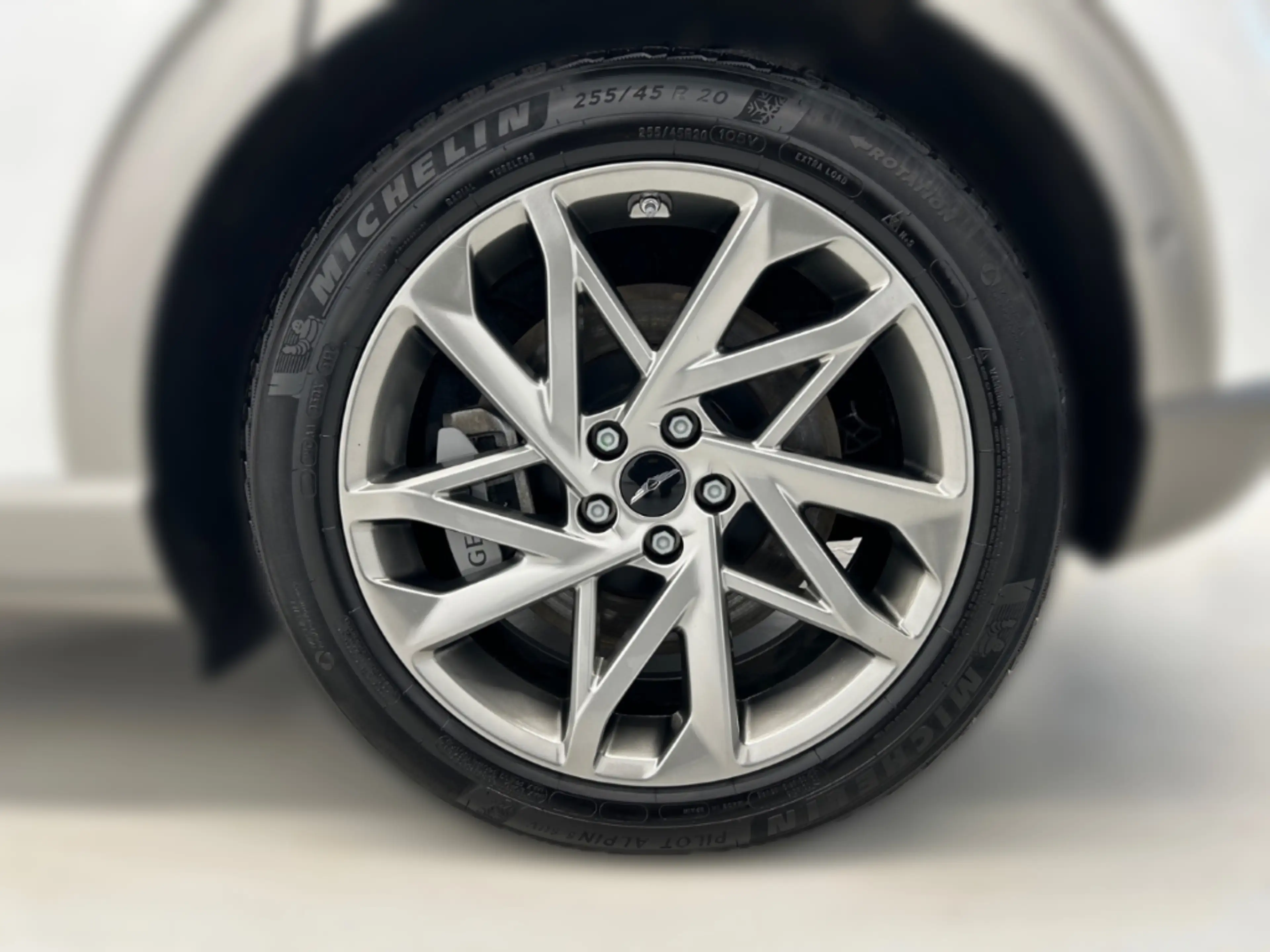 Genesis GV60 Sport Elektro 4WD Sportpaket Memory Sitze Soundsys — photo 9