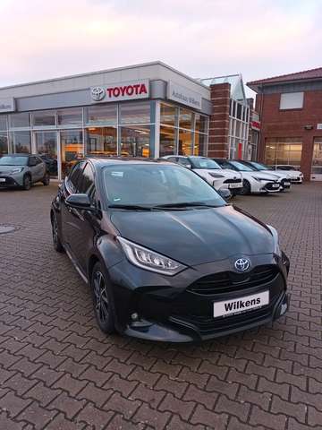 Imagine Toyota Yaris Hybrid Team Deutschland