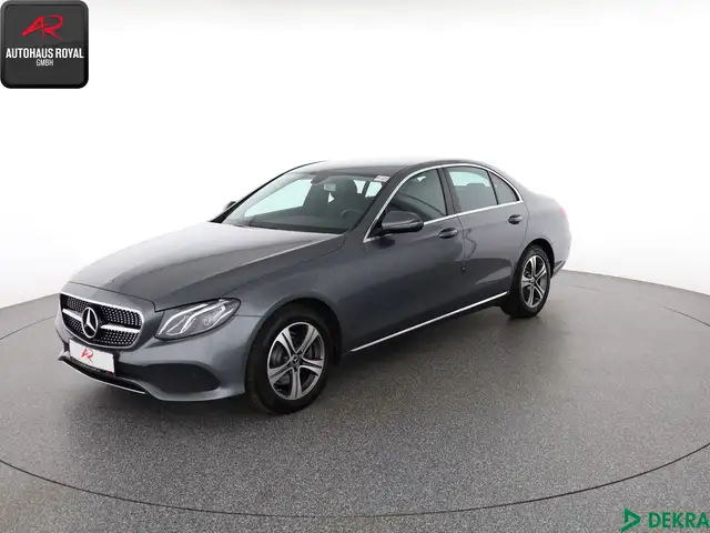 Mercedes-Benz E 200 E 200 4M AVANTGARDE KAMERA,TOTWINKEL,SPORTSITZE