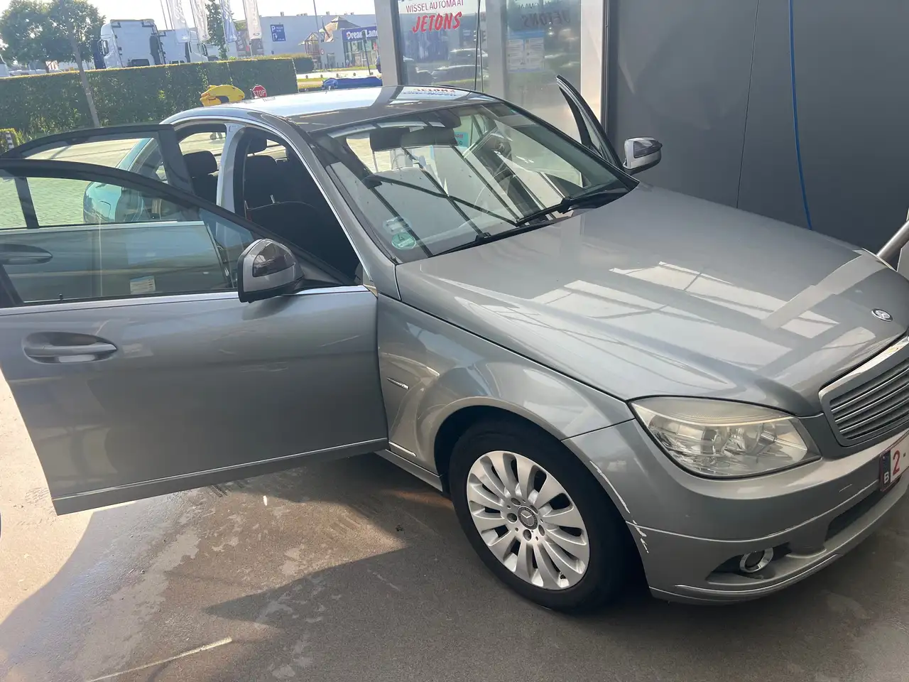 Mercedes-Benz C 180
