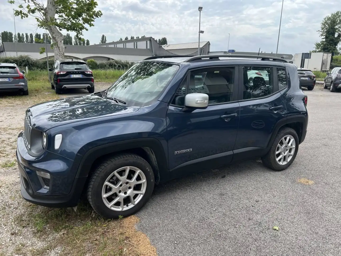 Jeep Renegade Renegade 1.5 turbo t4 mhev Limited 2wd 130cv dct Albastru - 2