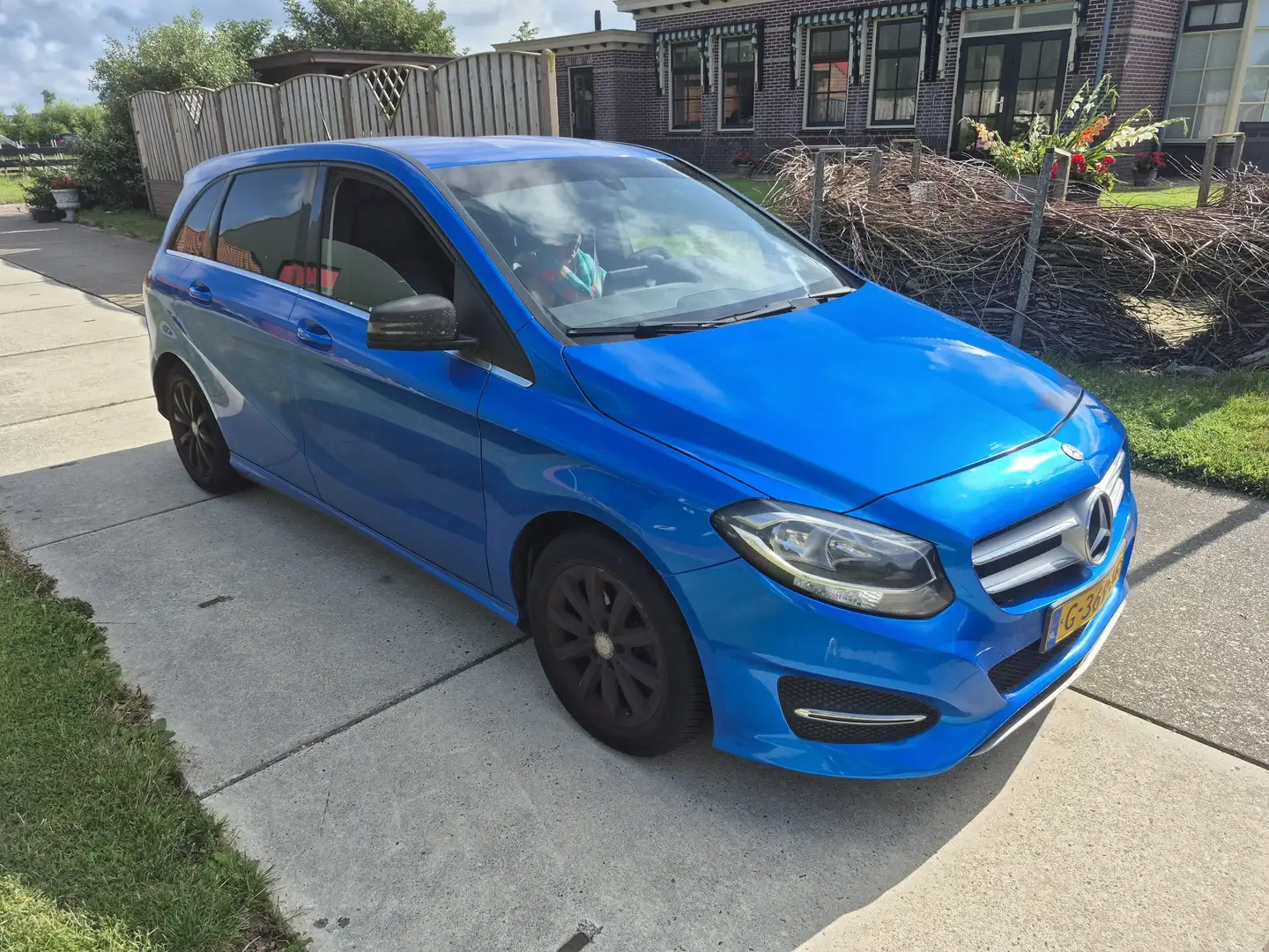Mercedes-Benz B 180 (CDI) d 7G-DCT - 2