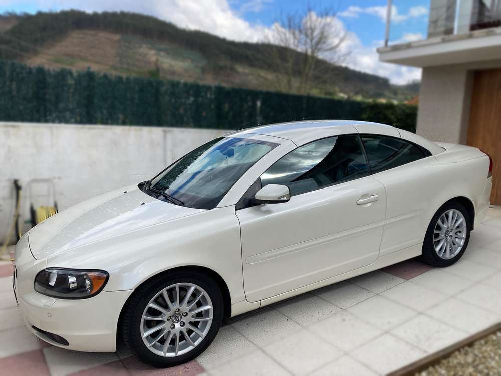 Volvo C70 2.0D Summum - foto 1