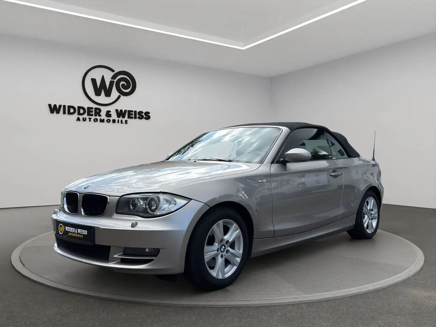 BMW 120 D AUTOMATIK/NAVI/XENON/LEDER/STZHZG/PDC Beige - 1