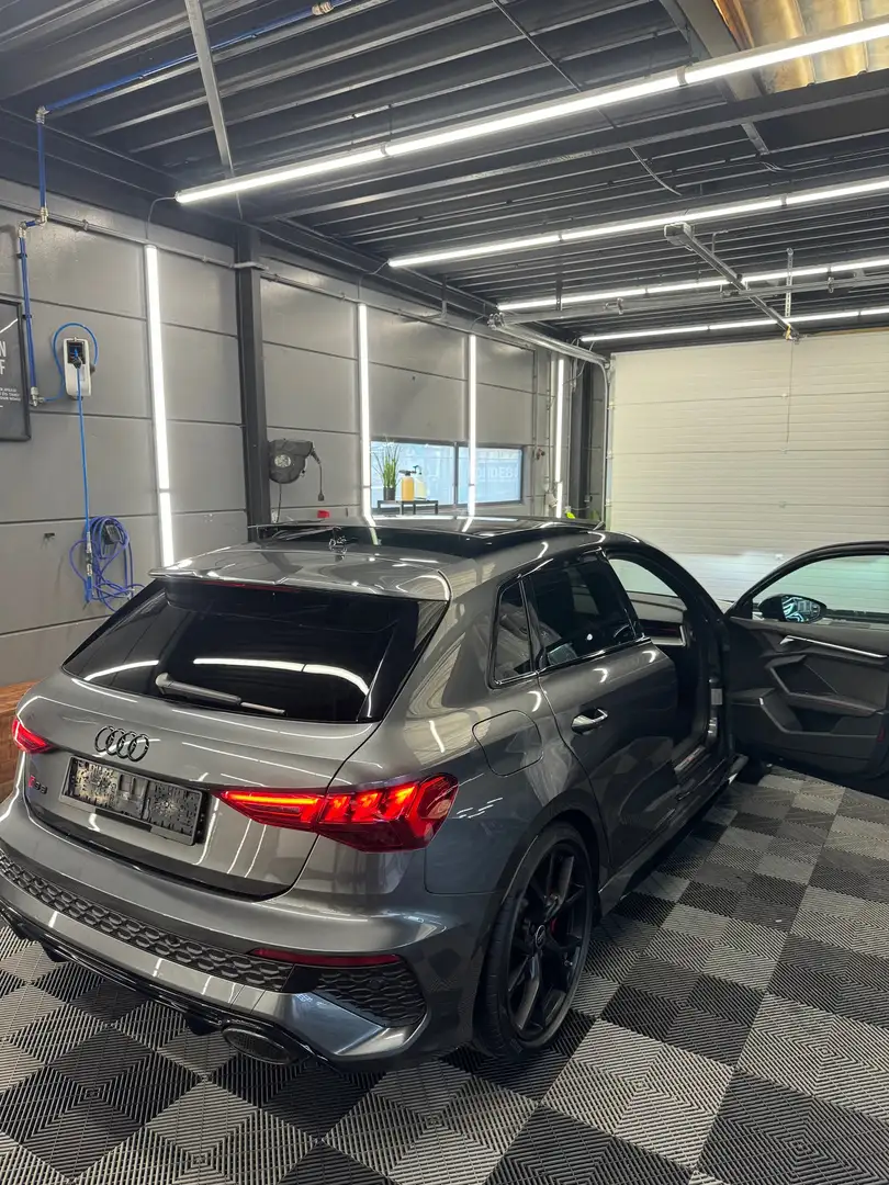 Audi RS3 TFSI Limousine quattro S tronic Gris - 2