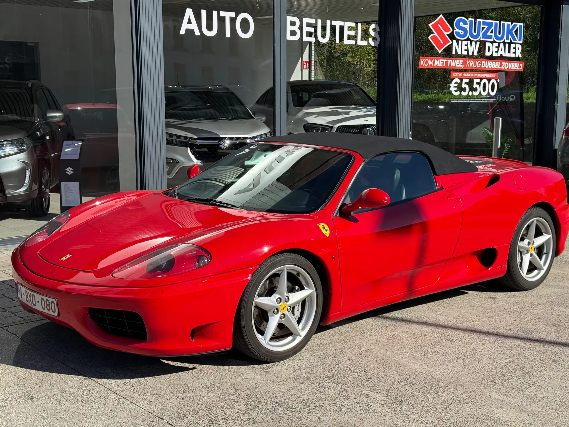 페라리 360 Spider 2003 빨강 사진 2