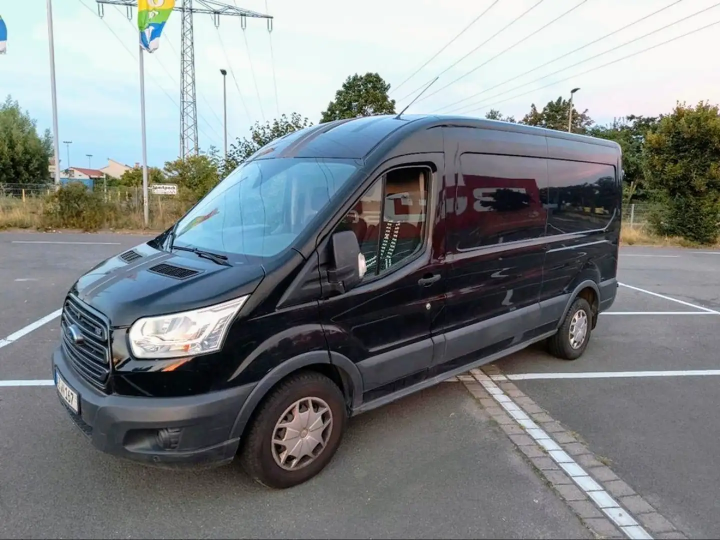Ford Transit Bus Negro - 1