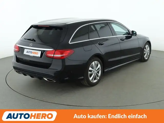 Mercedes-Benz C-Class view 6