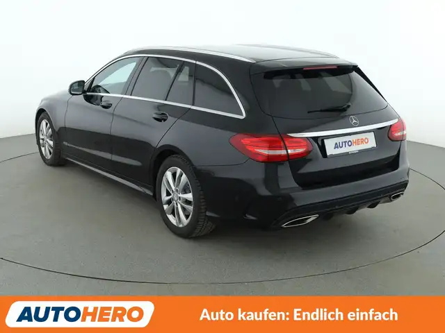 Mercedes-Benz C-Class view 4