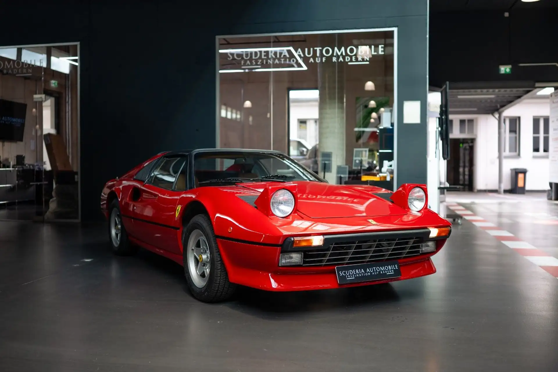 페라리 308 1979 빨강 사진 2