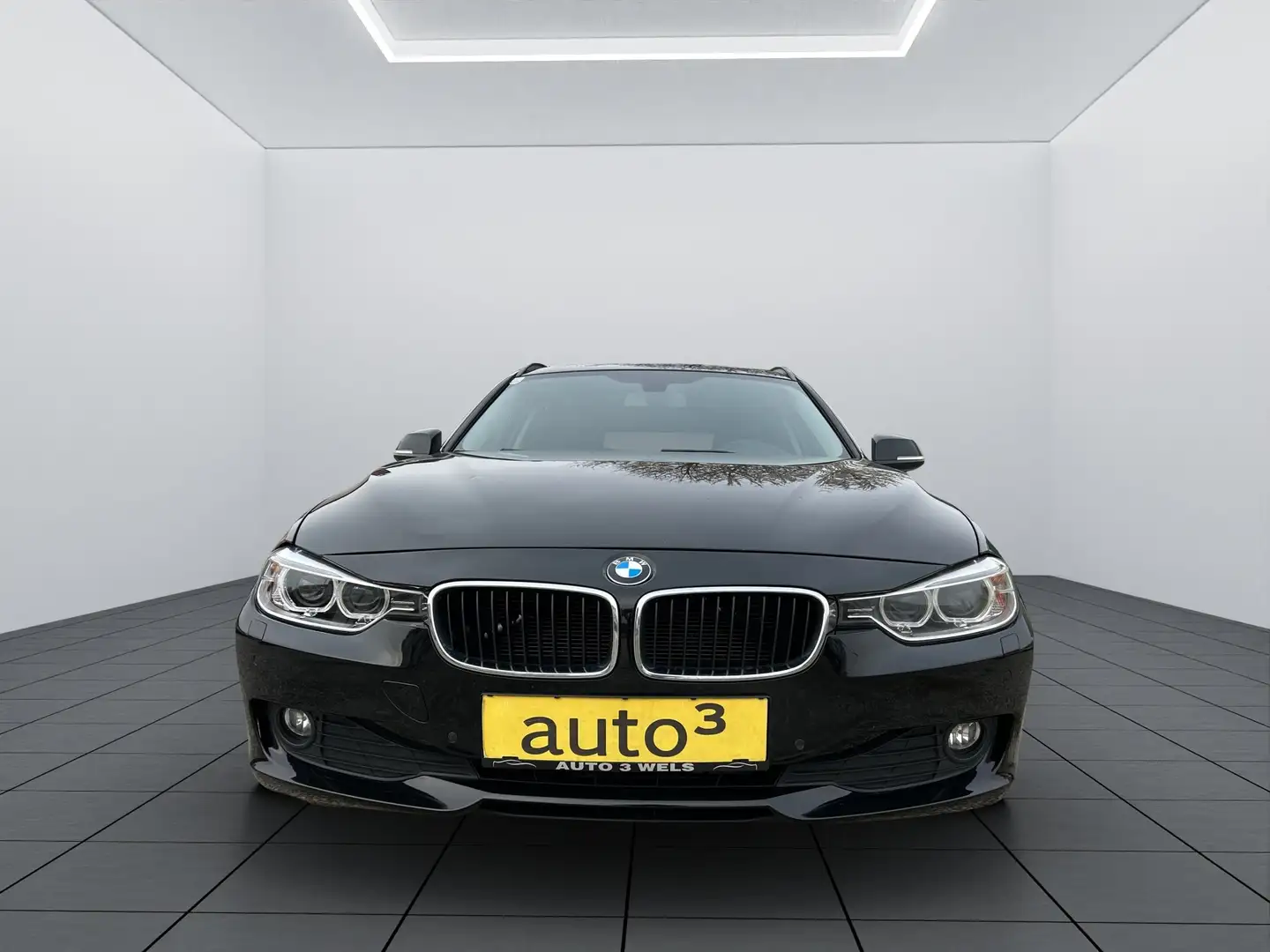BMW 320 320d xDrive Touring Österreich-Paket Schwarz - 2