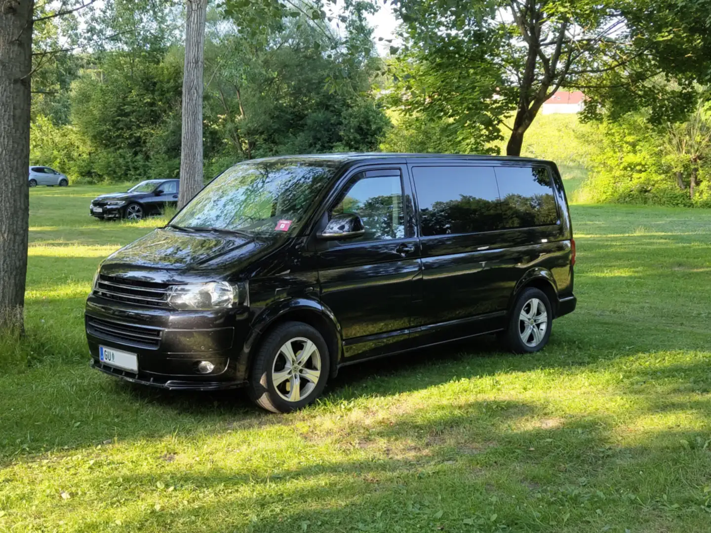 Volkswagen T5 Multivan Multivan Startline 2,0 TDI 4motion D-PF Startline Schwarz - 1