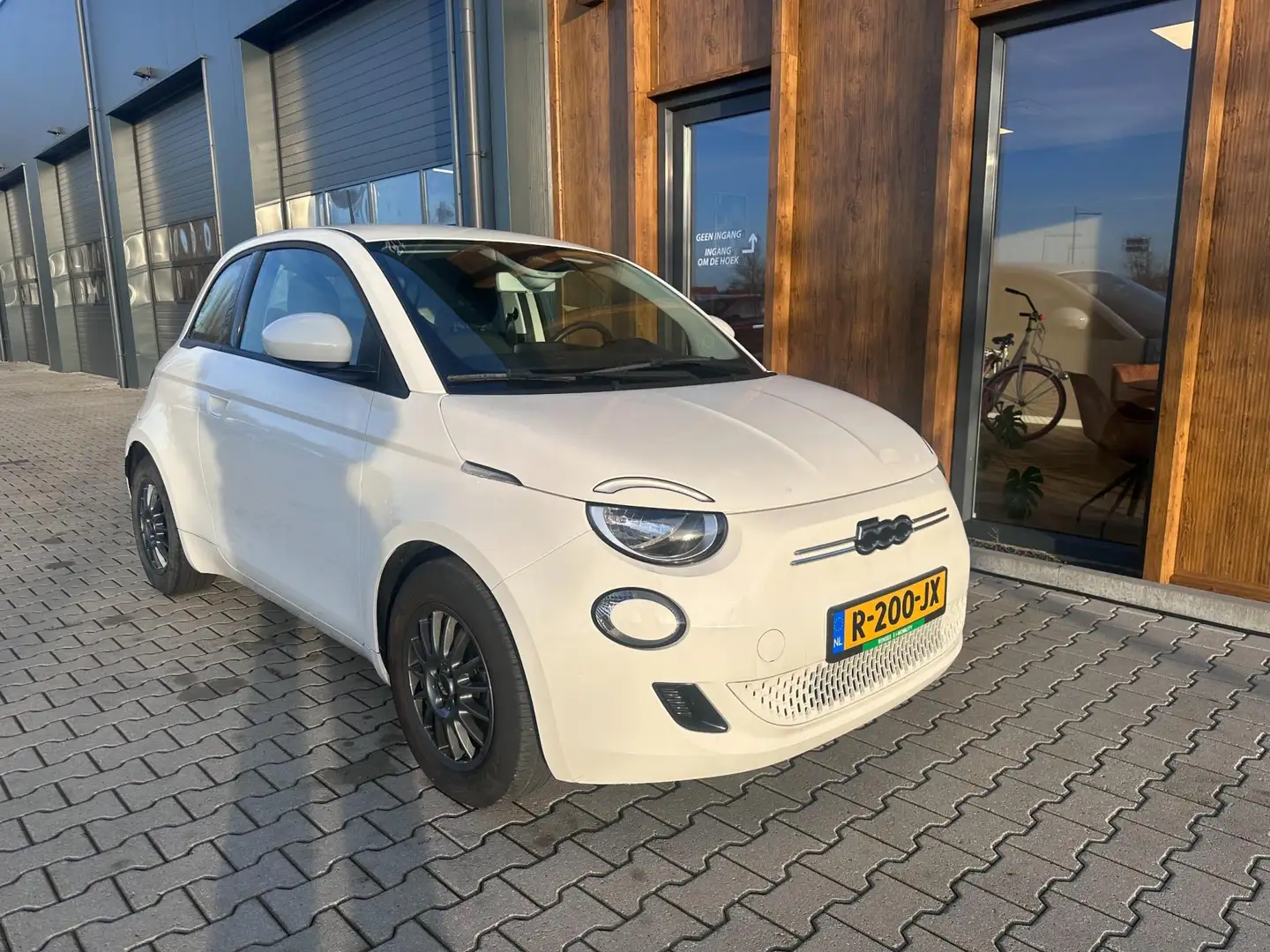Fiat 500 Action 24 kWh two tone wrap Wit - 1