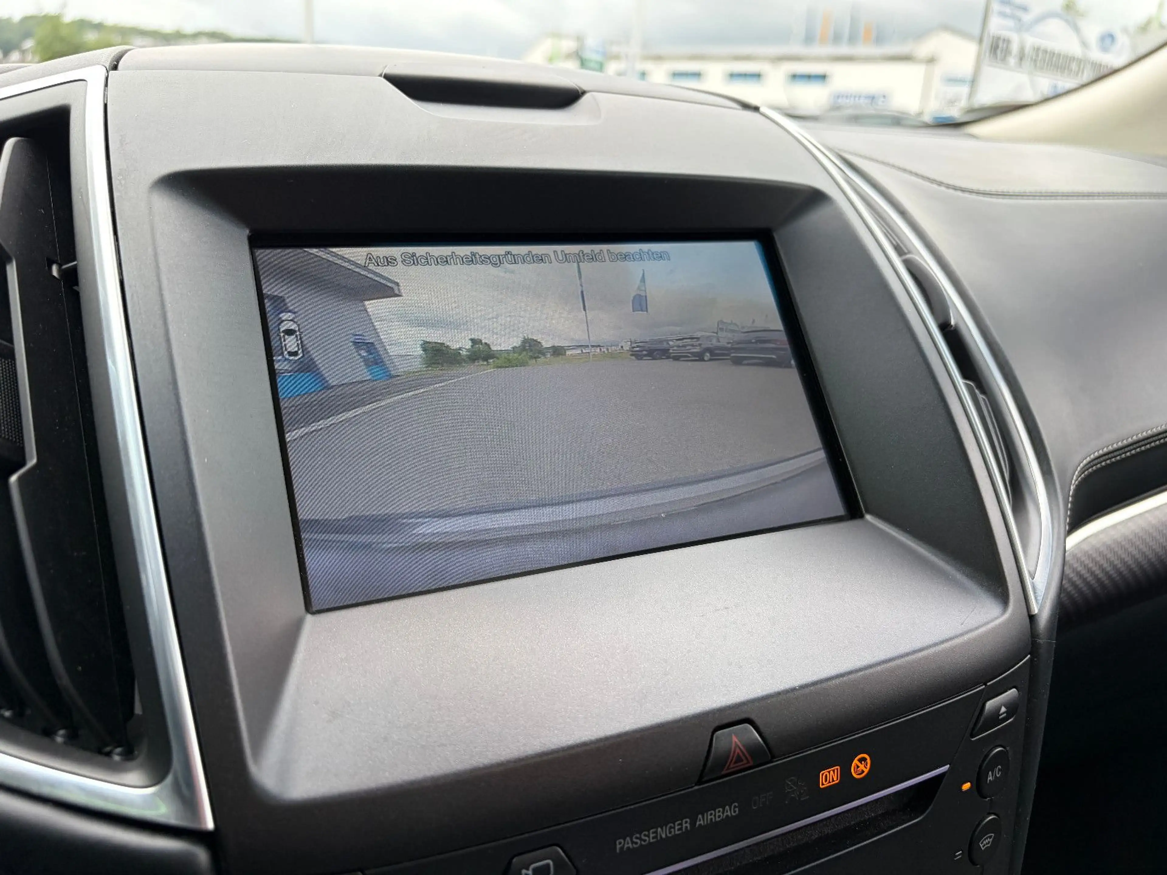 Ford Edge Vignale 4x4 PANO AHK ACC 20" LED NAV KAMERA — photo 38