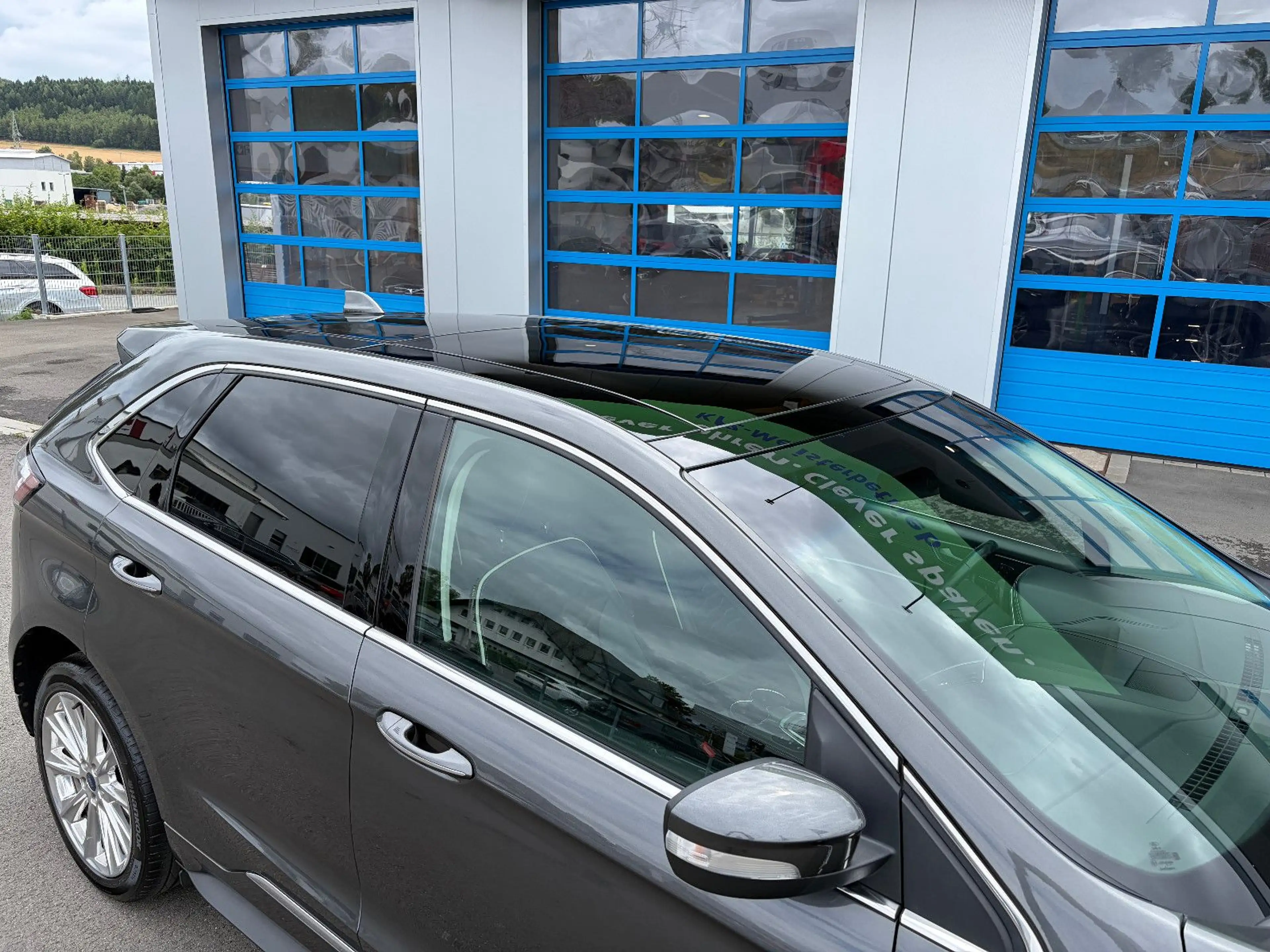 Ford Edge Vignale 4x4 PANO AHK ACC 20" LED NAV KAMERA — photo 4