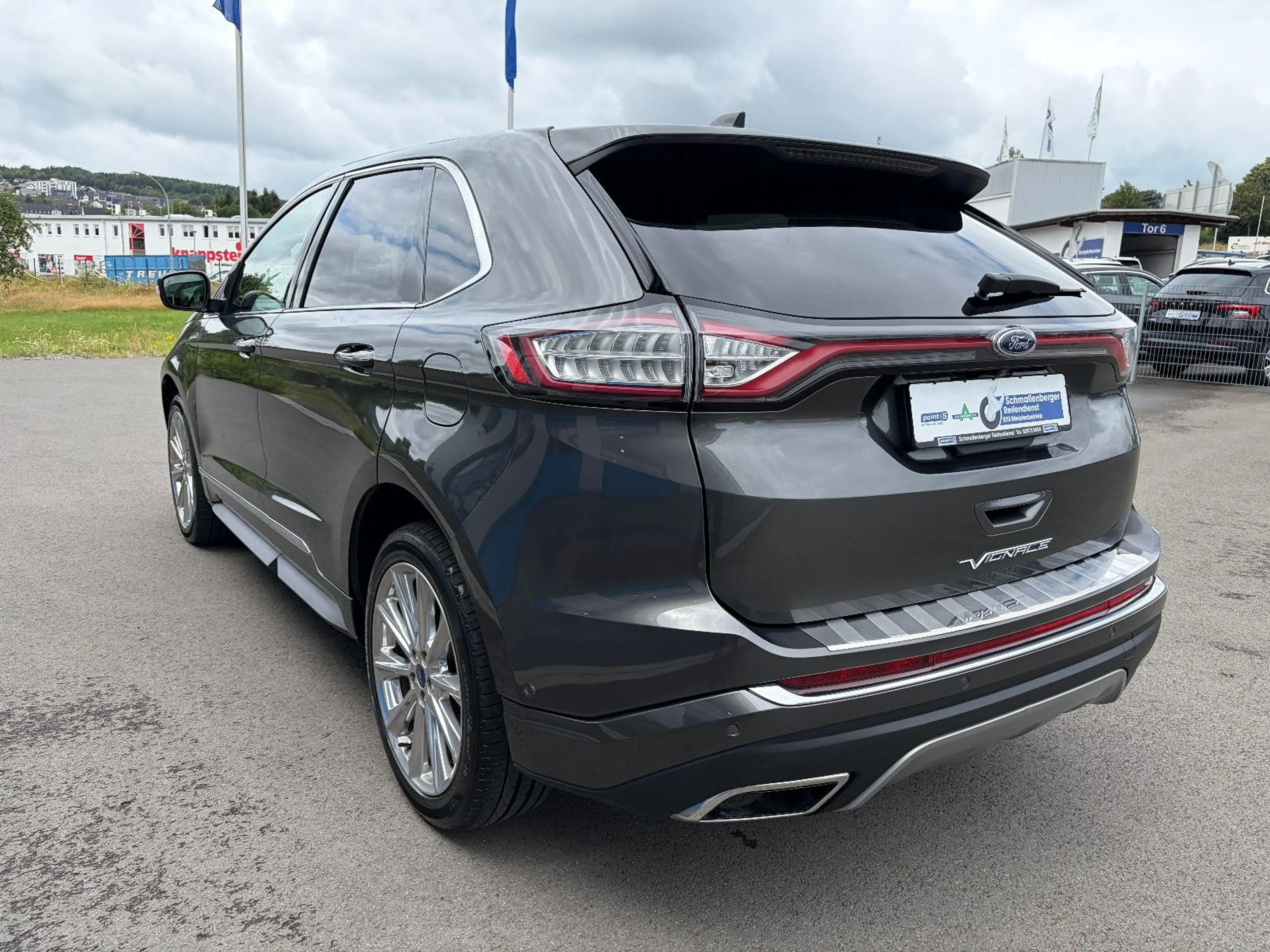 Ford Edge Vignale 4x4 PANO AHK ACC 20" LED NAV KAMERA — photo 9