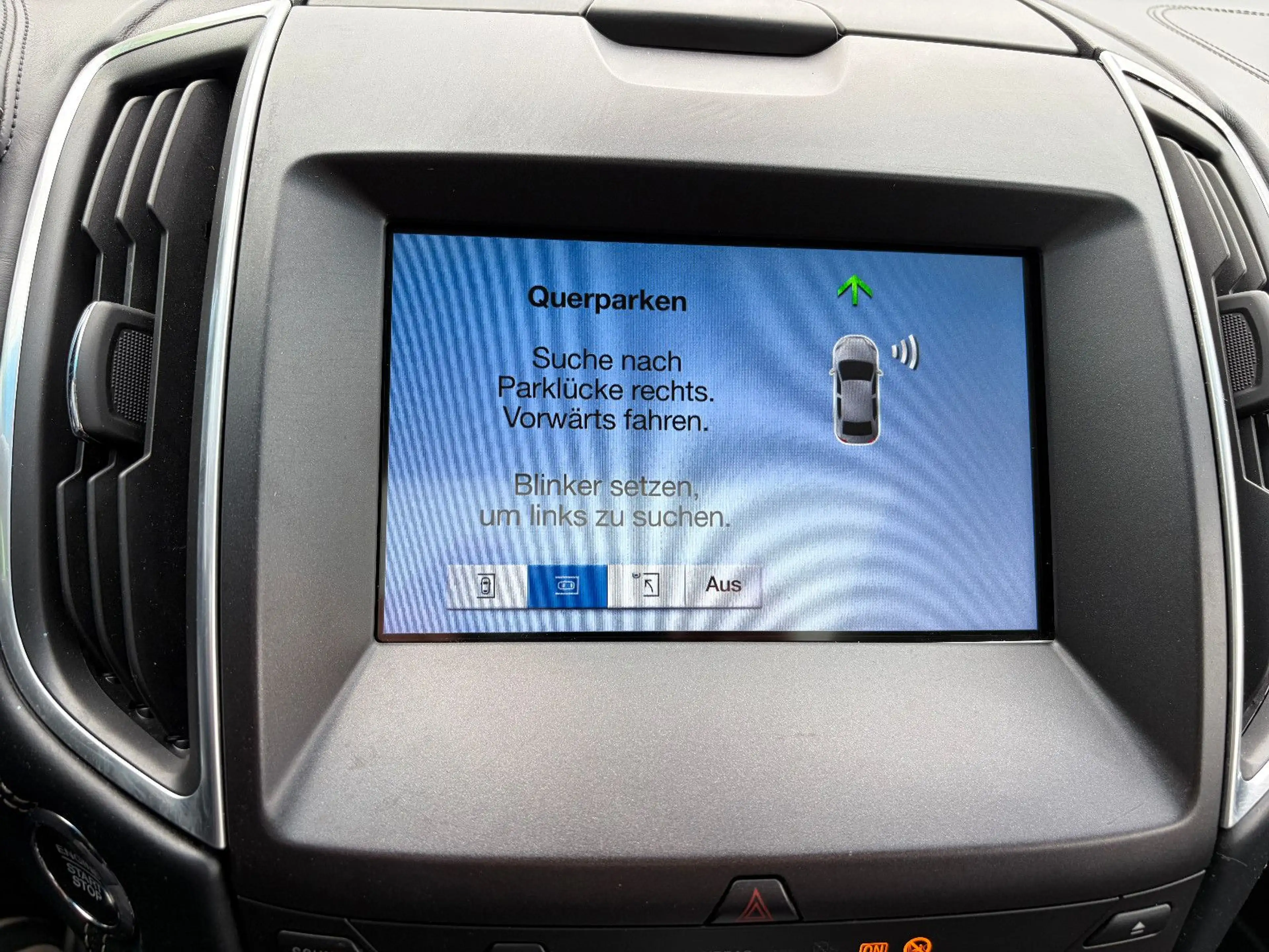 Ford Edge Vignale 4x4 PANO AHK ACC 20" LED NAV KAMERA — photo 43
