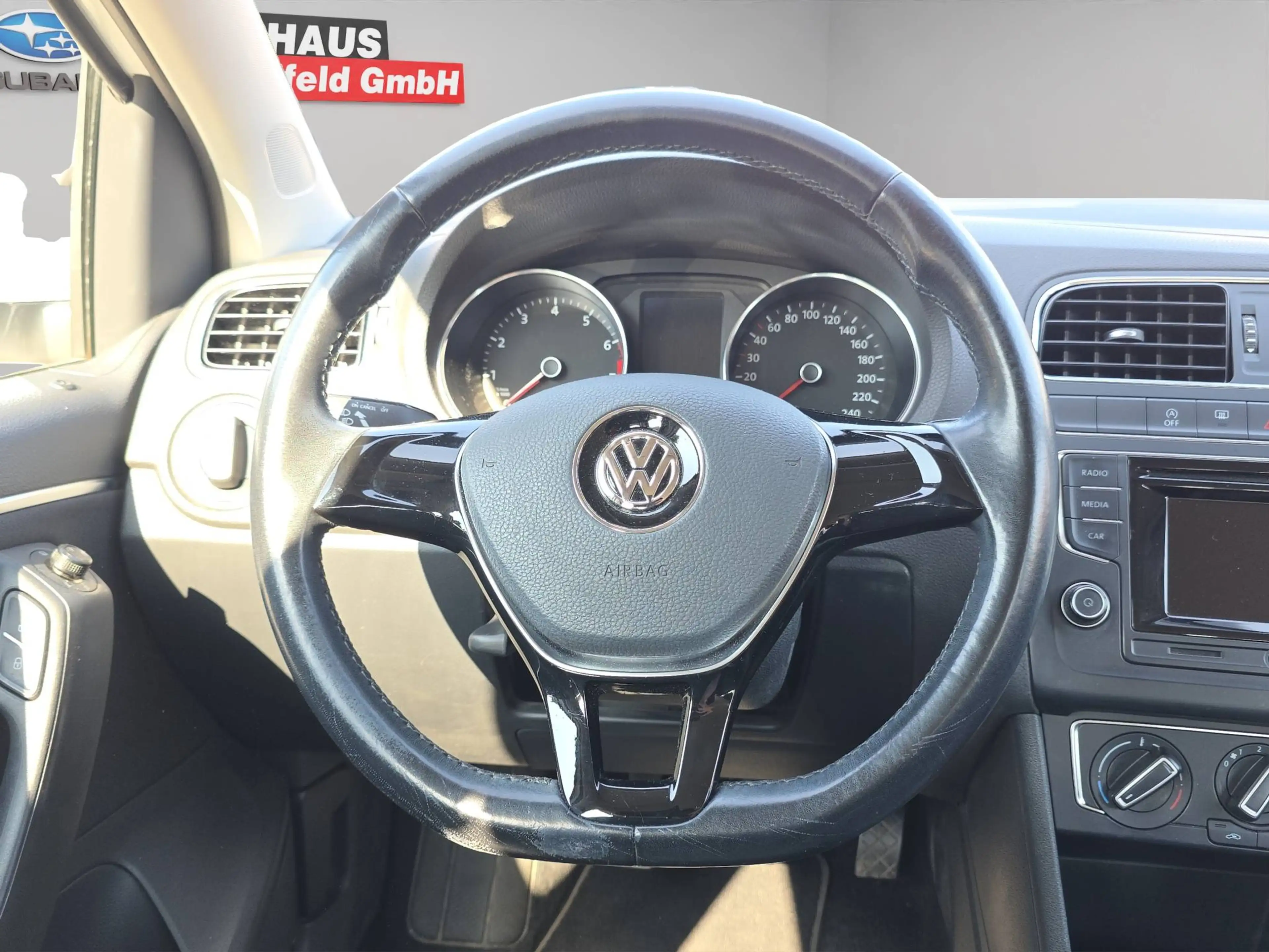 Volkswagen Polo Comfortline BMT 1,2 TSI — photo 12