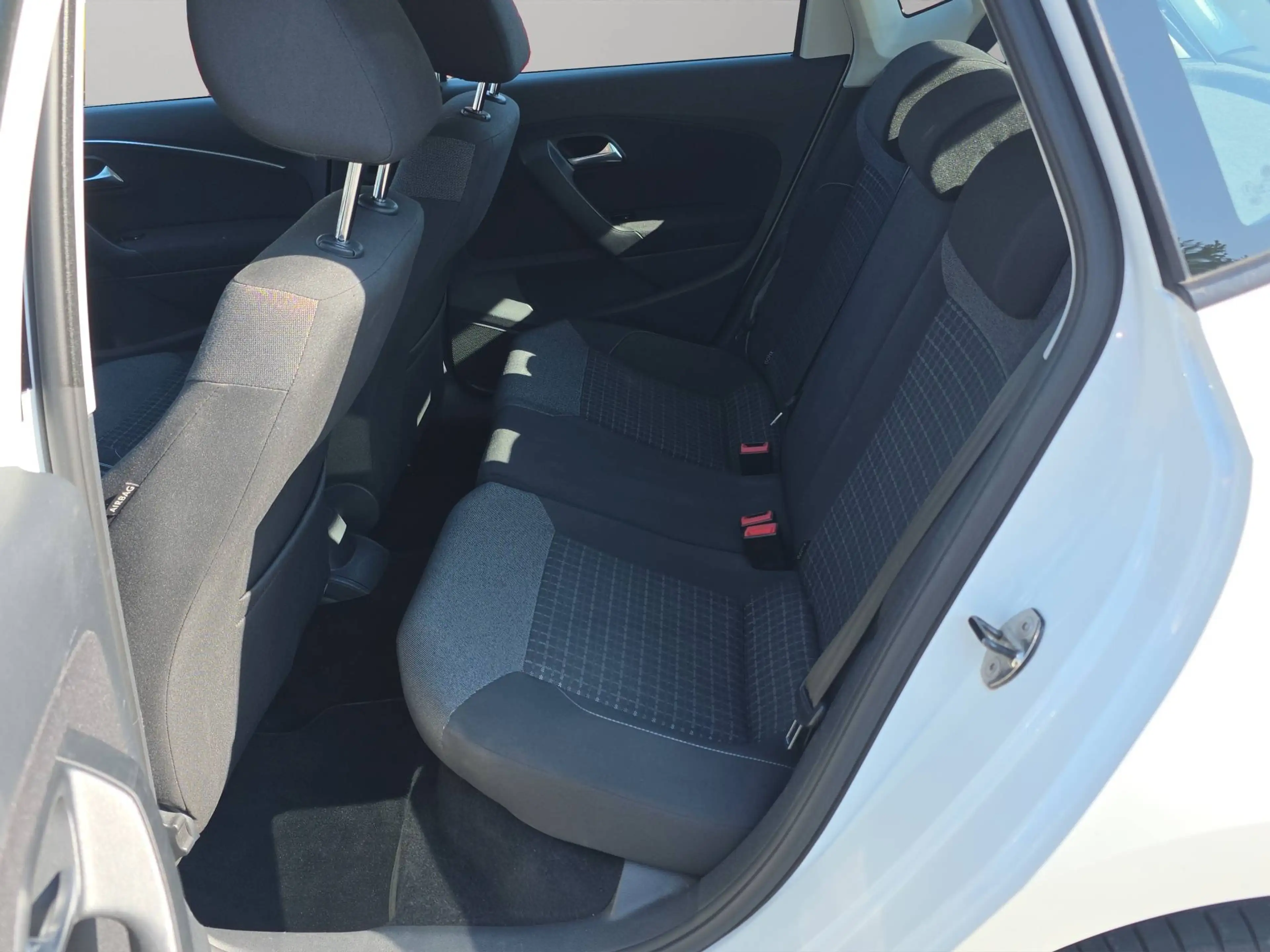 Volkswagen Polo Comfortline BMT 1,2 TSI — photo 9