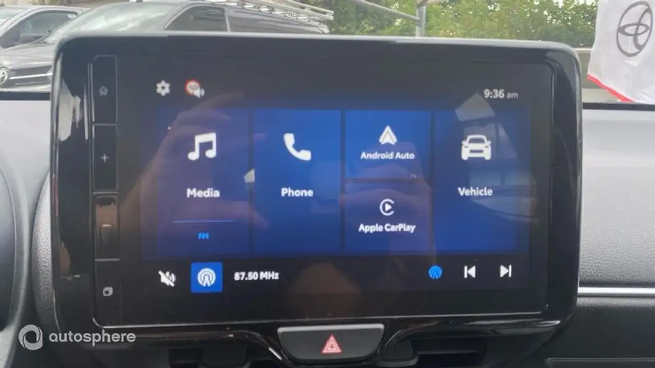 Toyota Yaris Yaris — photo 18