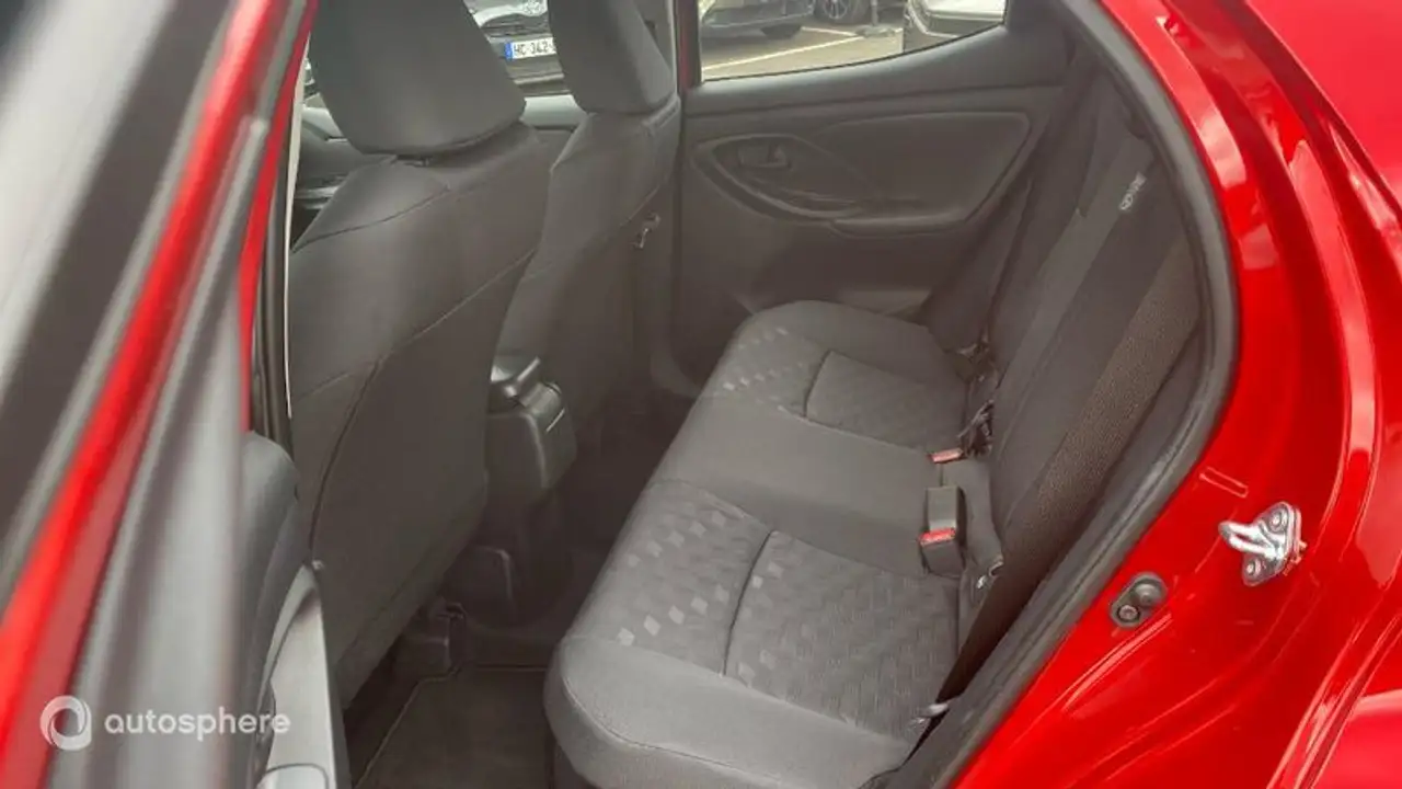 Toyota Yaris Yaris — photo 13