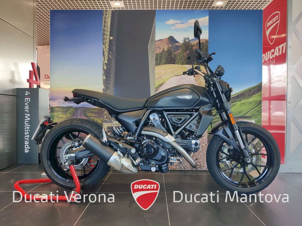 Ducati Scrambler Scrambler 800 Dark solo 3.254 km IVA esposta
