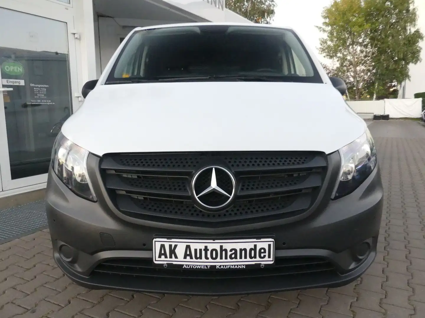 Mercedes-Benz Vito Kasten lang AHK Navi Kamera Weiß - 2