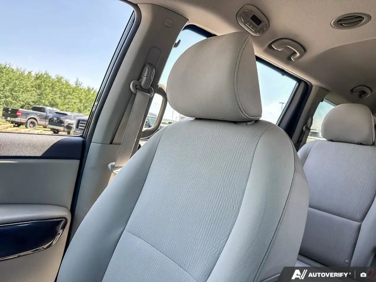 Kia Sedona photo Kia Sedona