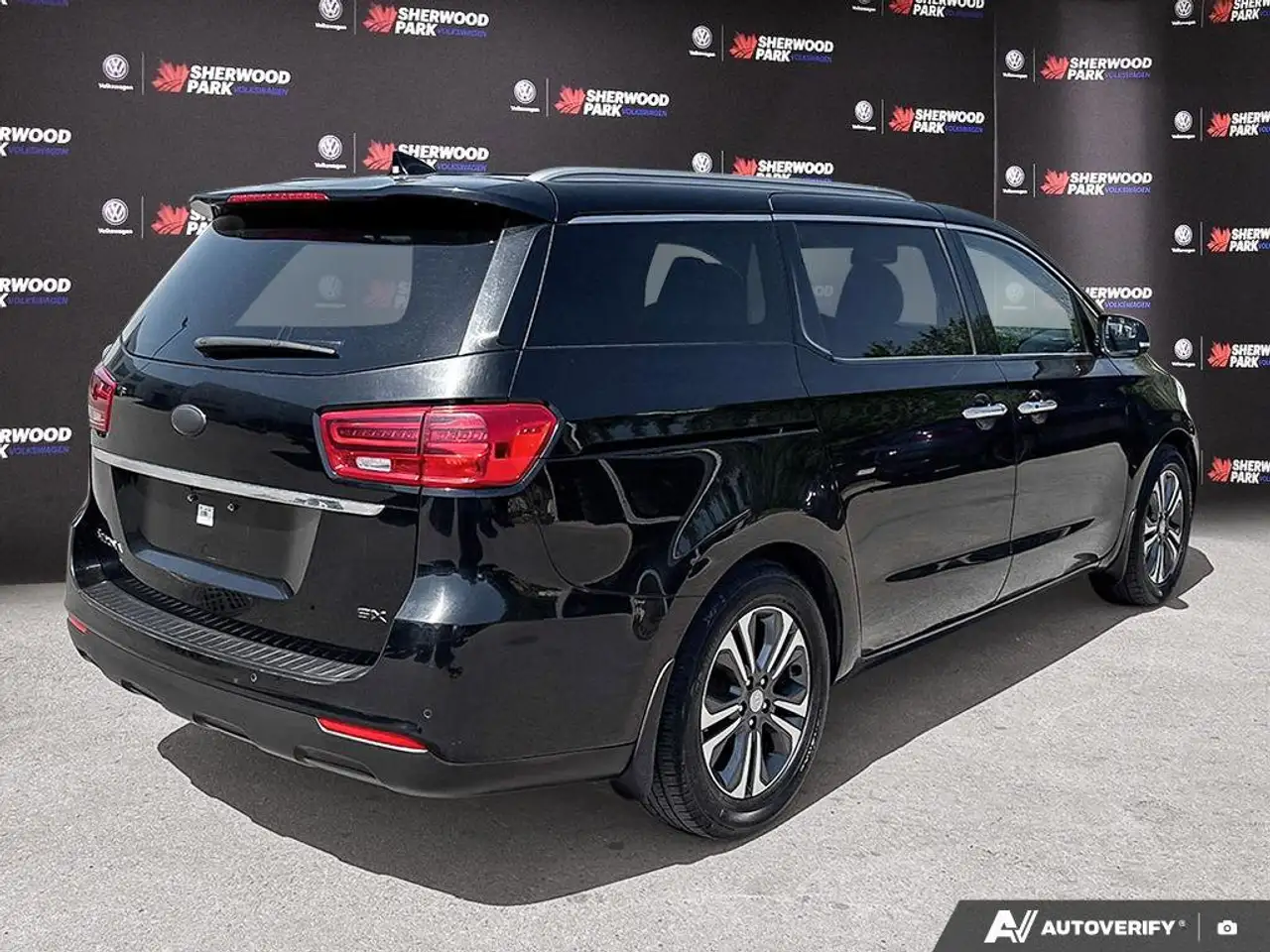 Kia Sedona photo Kia Sedona