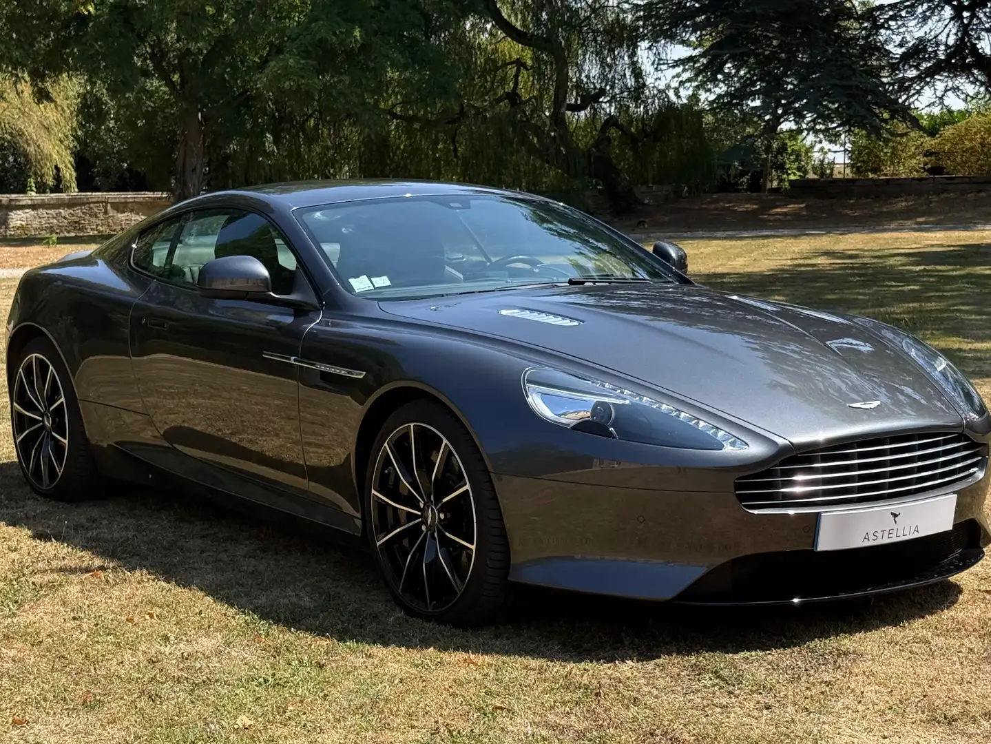 ASTON MARTIN Db9