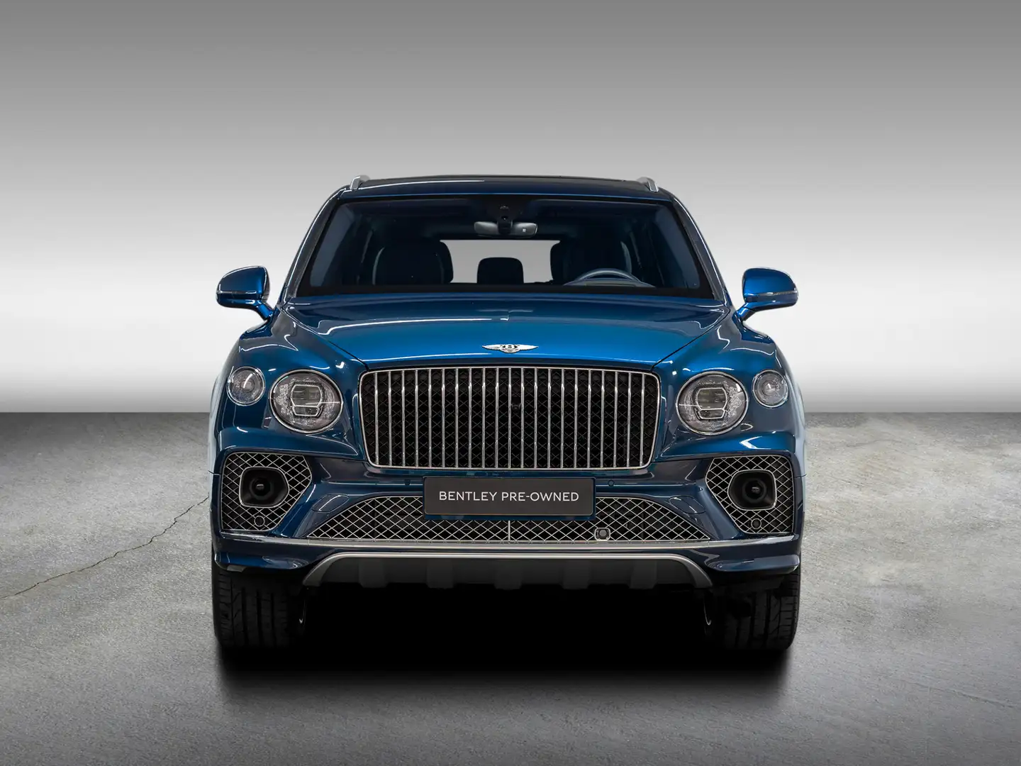 Bentley Bentayga EWB Azure V8 |Touring Spec|Comfort Spec|Naim Bleu - 2