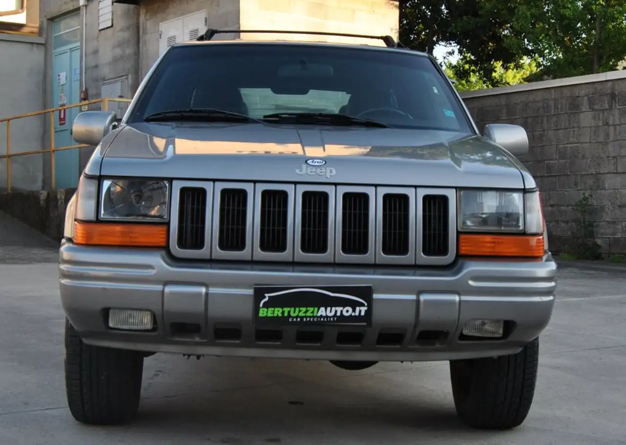 Jeep Grand Cherokee 5p. 2.5 td Limited Iscrivibile ASI Manuale, foto 2