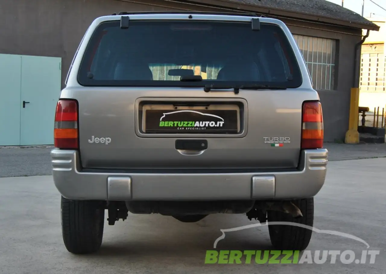 Jeep Grand Cherokee 5p. 2.5 td Limited Iscrivibile ASI Manuale, foto 6
