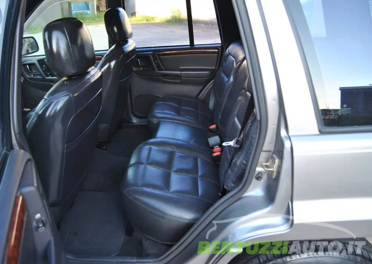Jeep Grand Cherokee 5p. 2.5 td Limited Iscrivibile ASI Manuale, foto 9